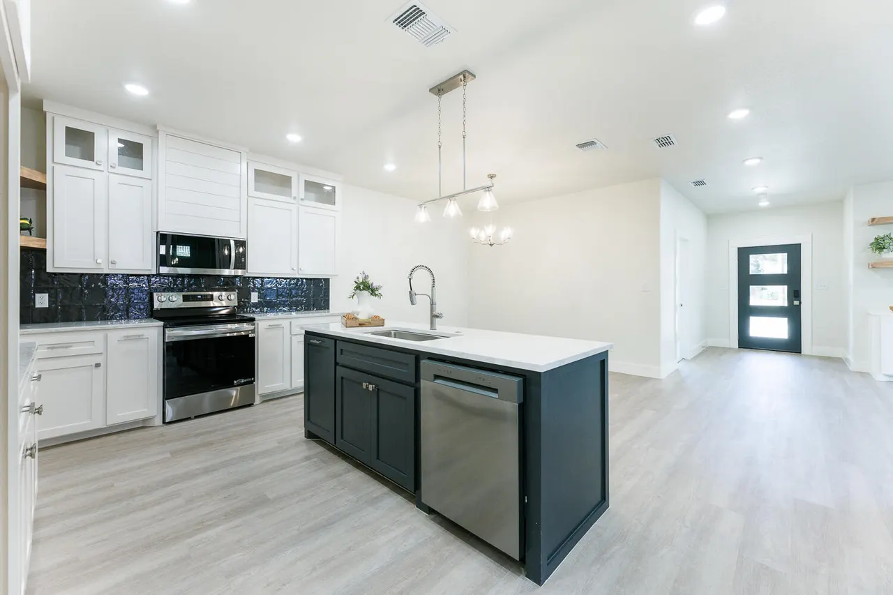 Photo 25 — 3819 58th Street, Lubbock, TX 79413