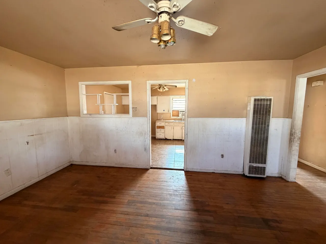 Photo 3 — 5425 Avenue B, Lubbock, TX 79404