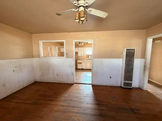 Photo 3 — 5425 Avenue B, Lubbock, TX 79404