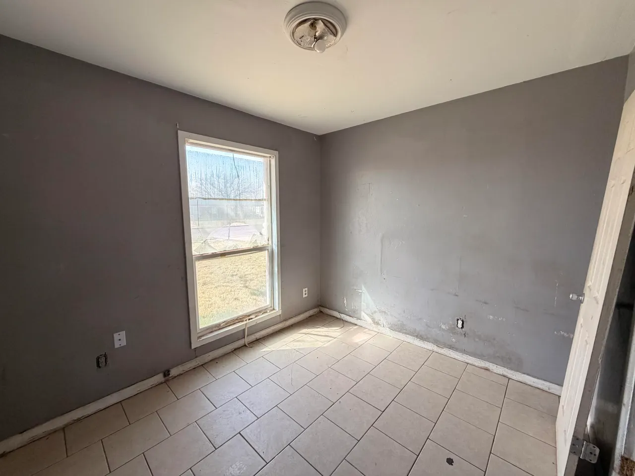 Photo 6 — 1821 E 1st Place, Lubbock, TX 79403