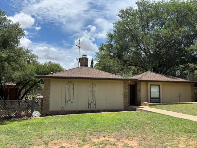 Front exterior — 19 Foothill Drive, Ransom Canyon, TX 79366
