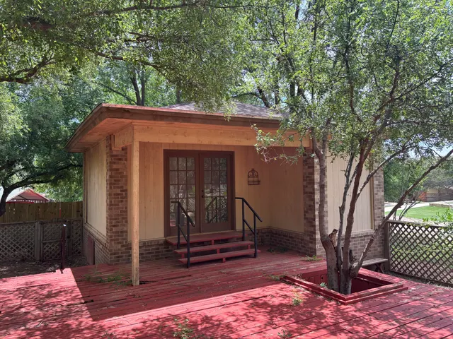 Photo 3 — 19 Foothill Drive, Ransom Canyon, TX 79366