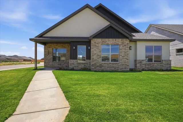 Front exterior — 7001 44th Street, Lubbock, TX 79407