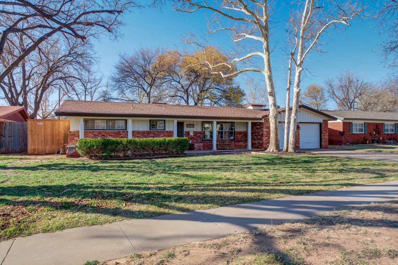 Photo 3 — 2513 59th Street, Lubbock, TX 79413