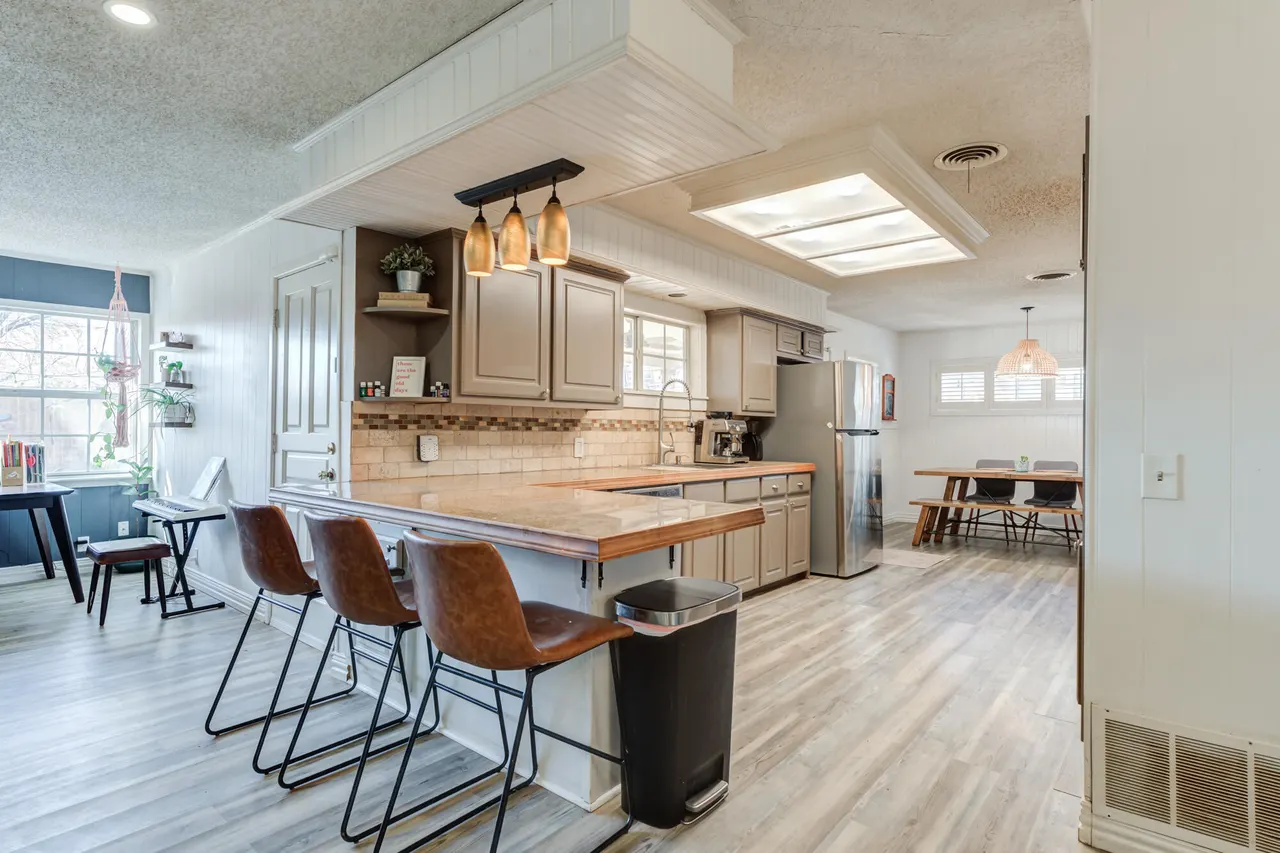 Photo 15 — 2513 59th Street, Lubbock, TX 79413