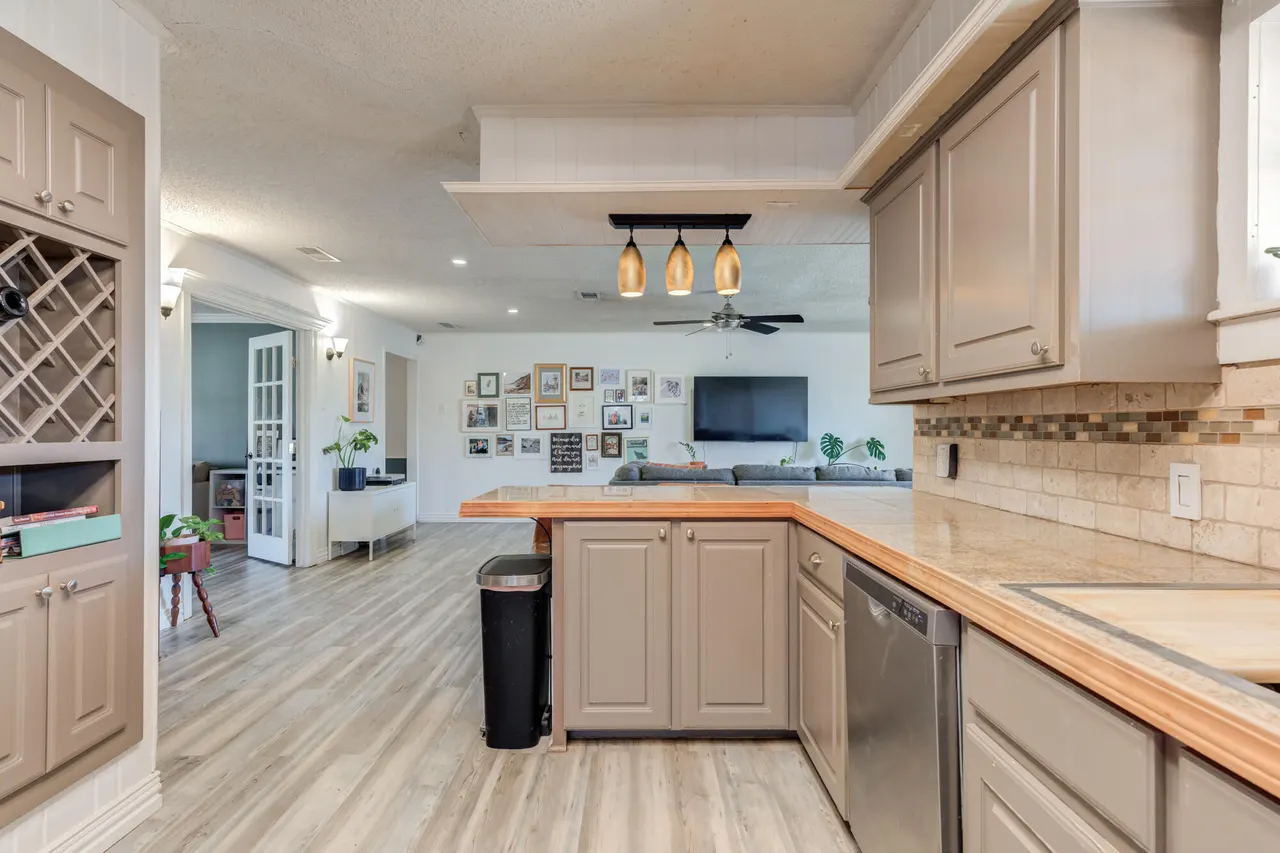 Photo 19 — 2513 59th Street, Lubbock, TX 79413