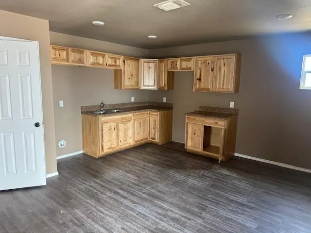 Photo 5 — 1903 E 1st Street, Lubbock, TX 79403