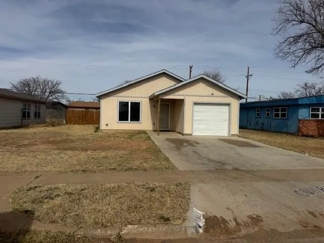 Front exterior — 1903 E 1st Street, Lubbock, TX 79403