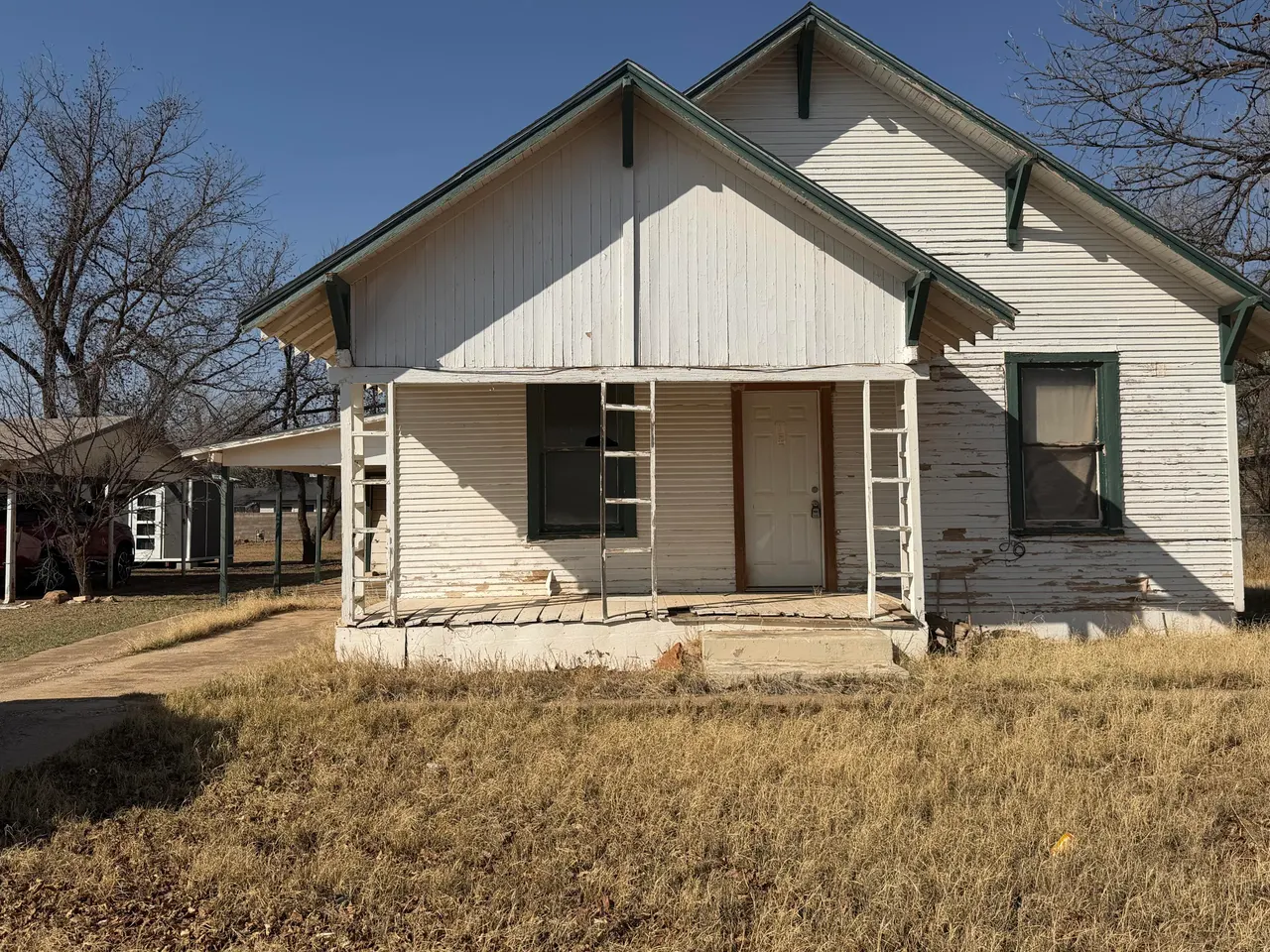 Photo 2 — 2312 N 1st Street, Tahoka, TX 79373