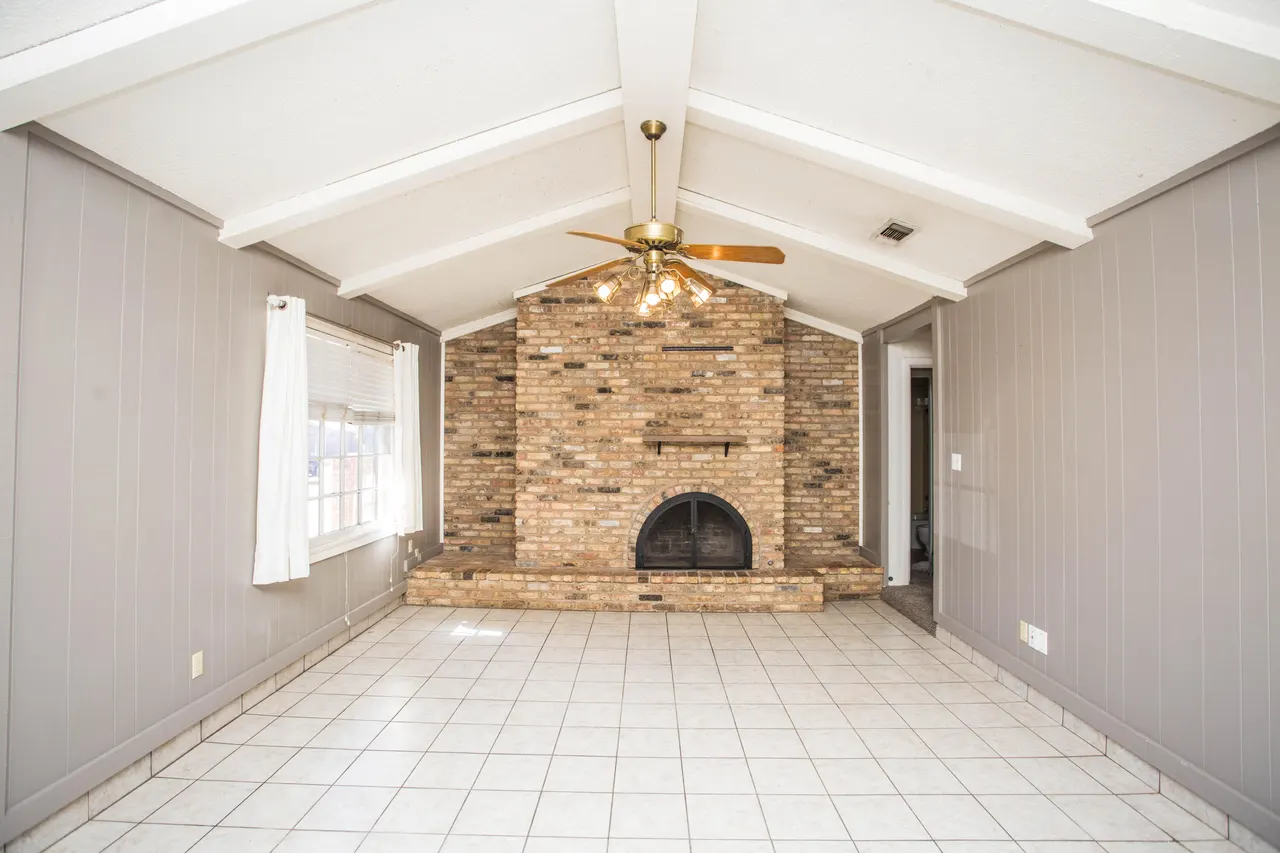 Photo 7 — 3408 70th Drive, Lubbock, TX 79413