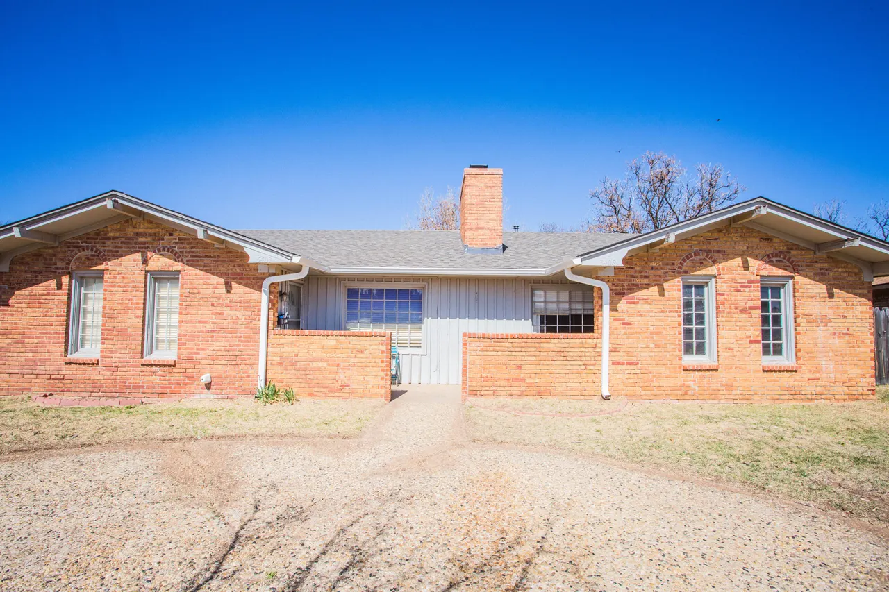 Photo 3 — 3408 70th Drive, Lubbock, TX 79413