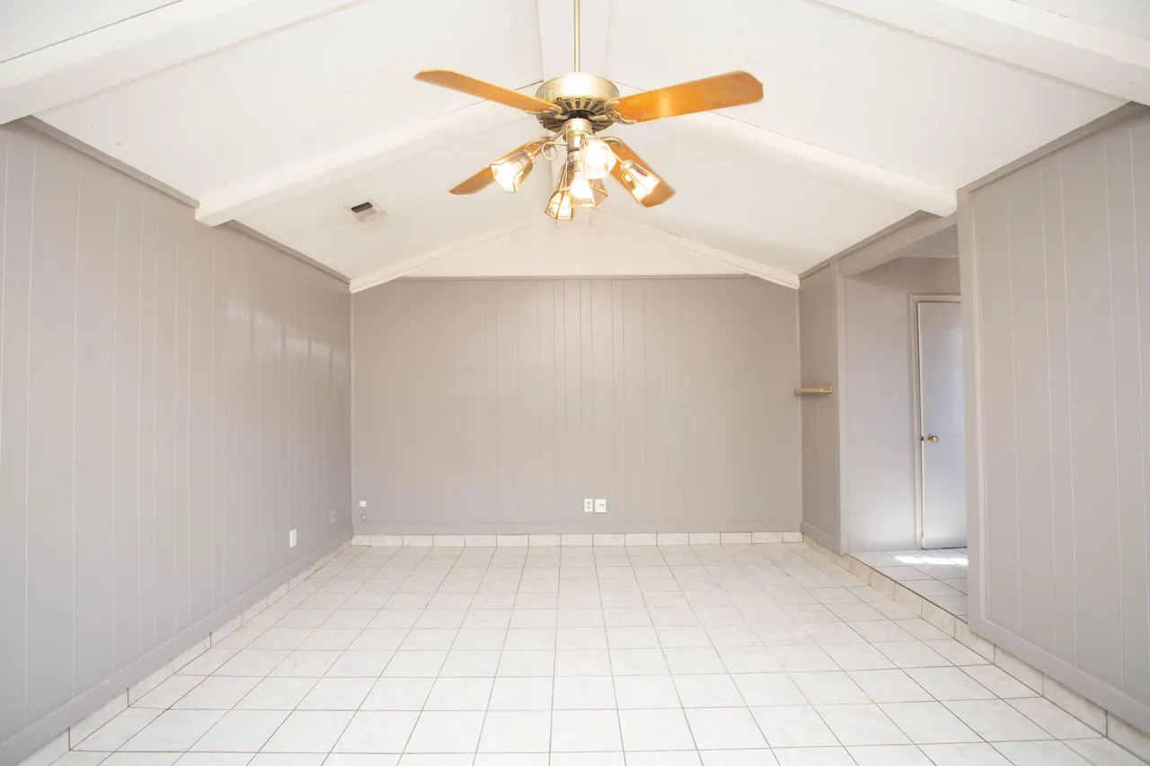 Photo 9 — 3408 70th Drive, Lubbock, TX 79413