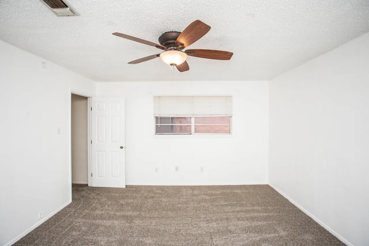 Photo 14 — 3408 70th Drive, Lubbock, TX 79413