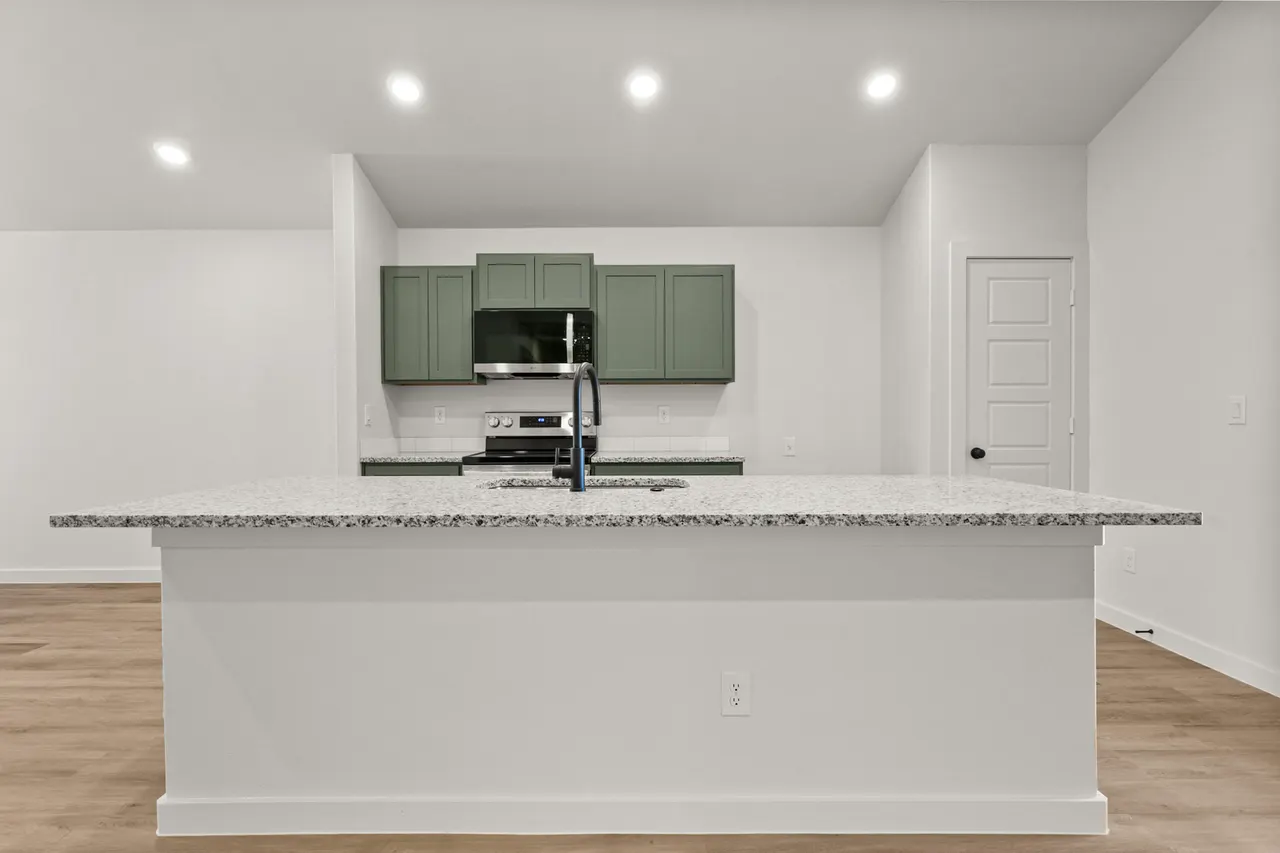 Photo 9 — 1302 Saratoga Avenue, Lubbock, TX 79416