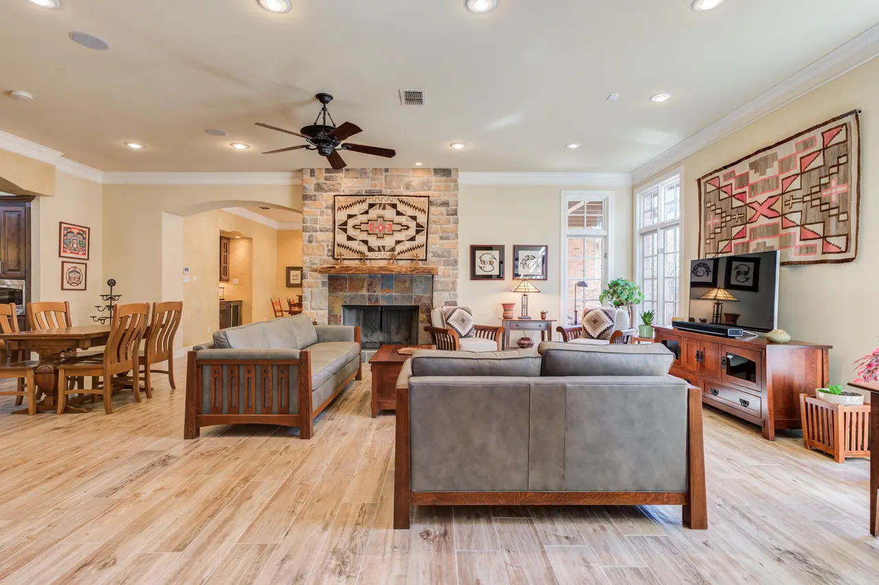 Photo 8 — 2311 York Avenue, Lubbock, TX 79407
