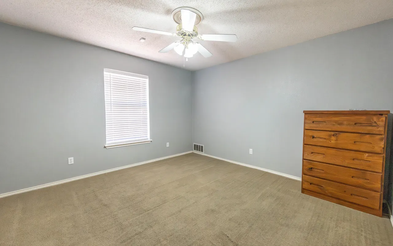 Photo 9 — 6307 8th Street, Lubbock, TX 79416