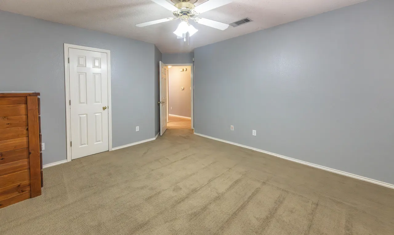 Photo 10 — 6307 8th Street, Lubbock, TX 79416