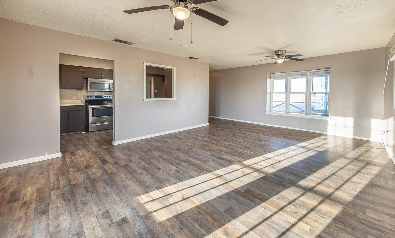 Photo 4 — 1822  State Road 2130, Smyer, TX 79367