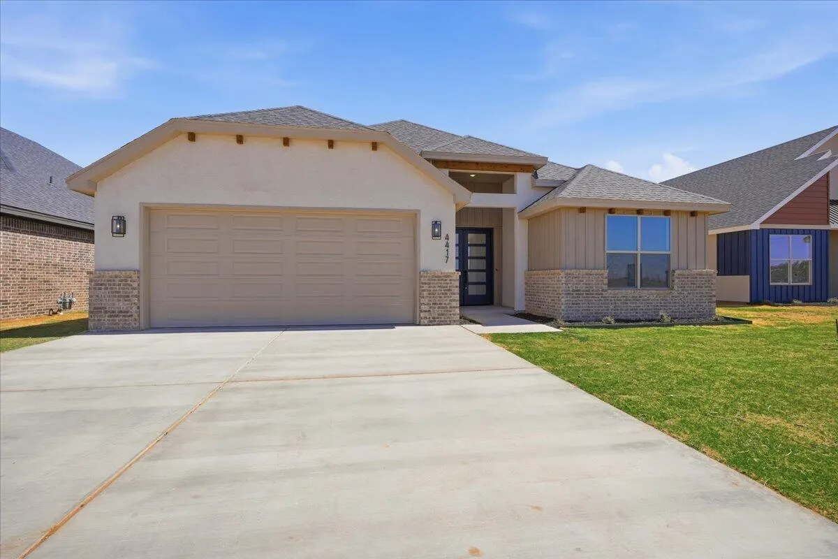 Photo 2 — 4417 Ridgely Avenue, Lubbock, TX 79407