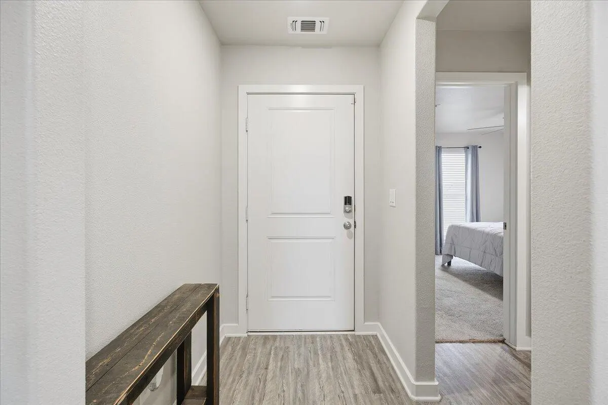 Photo 4 — 7529 33rd Place, Lubbock, TX 79407