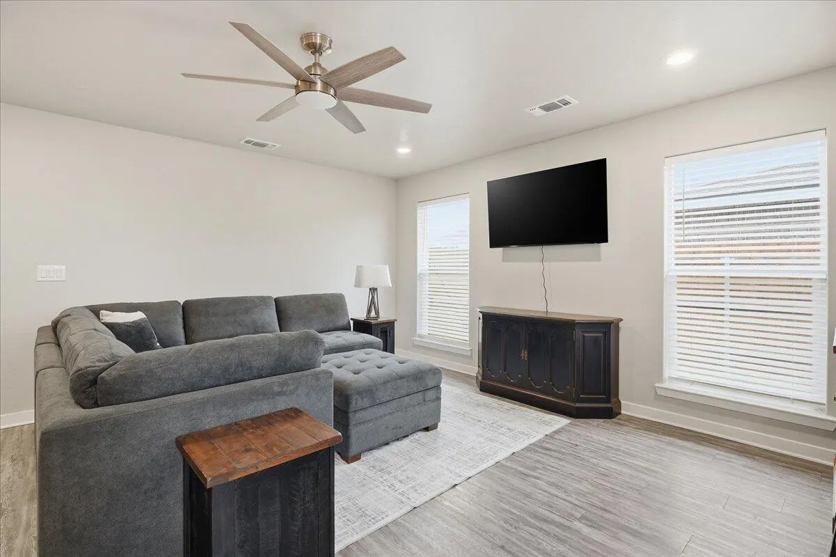 Photo 9 — 7529 33rd Place, Lubbock, TX 79407