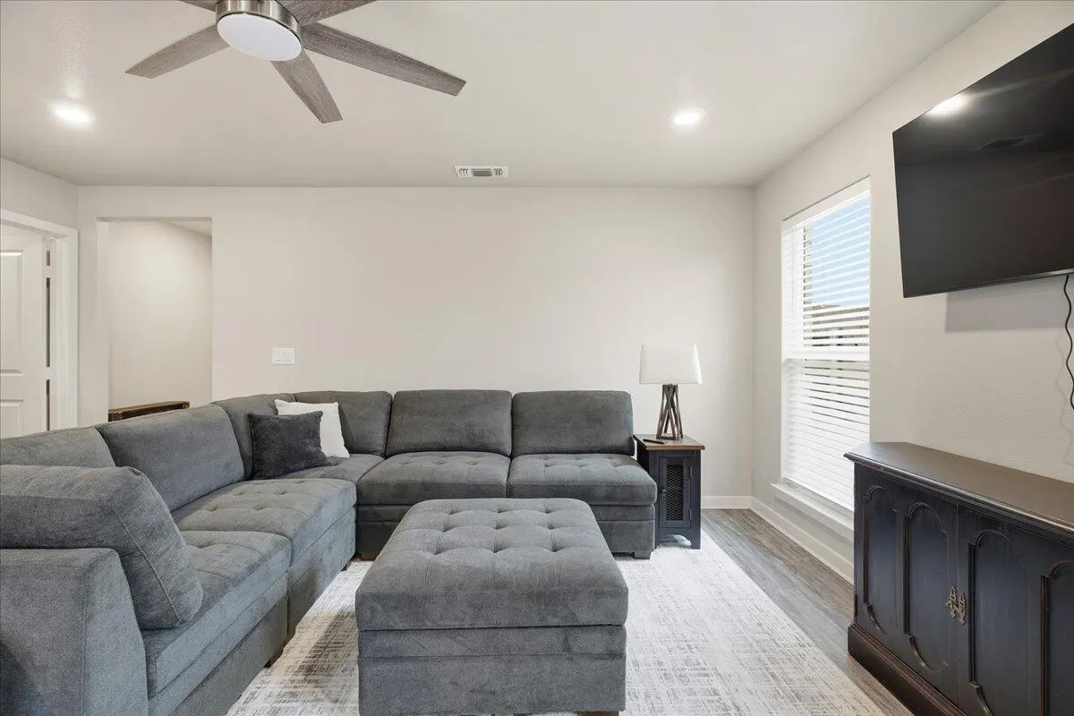 Photo 10 — 7529 33rd Place, Lubbock, TX 79407
