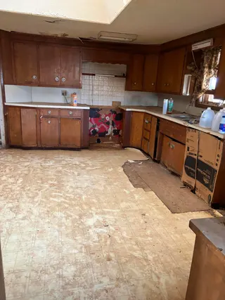 Sold home at 102 4th Street