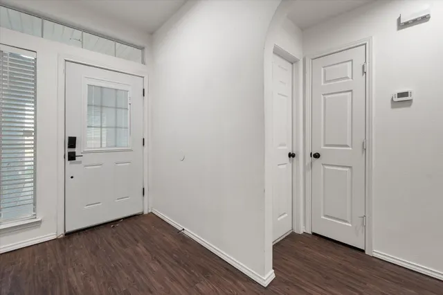 Photo 4 — 6104 Duke Street, Lubbock, TX 79416