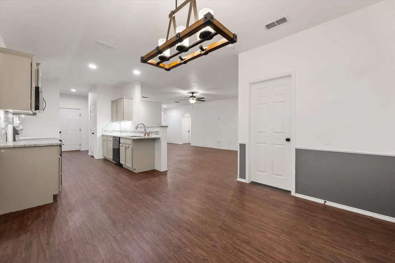 Photo 20 — 6104 Duke Street, Lubbock, TX 79416