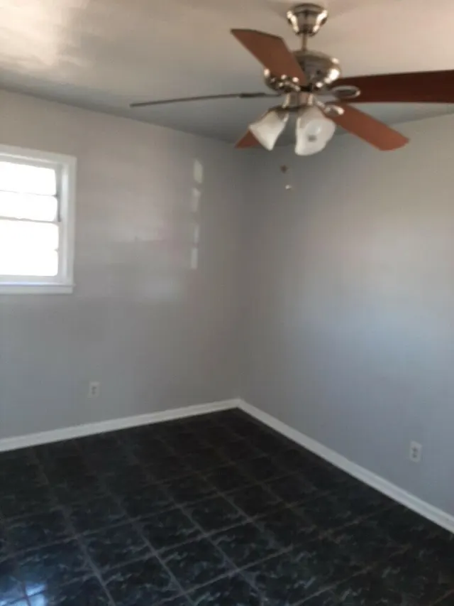 Photo 5 — 2403 E 5th Street, Lubbock, TX 79403