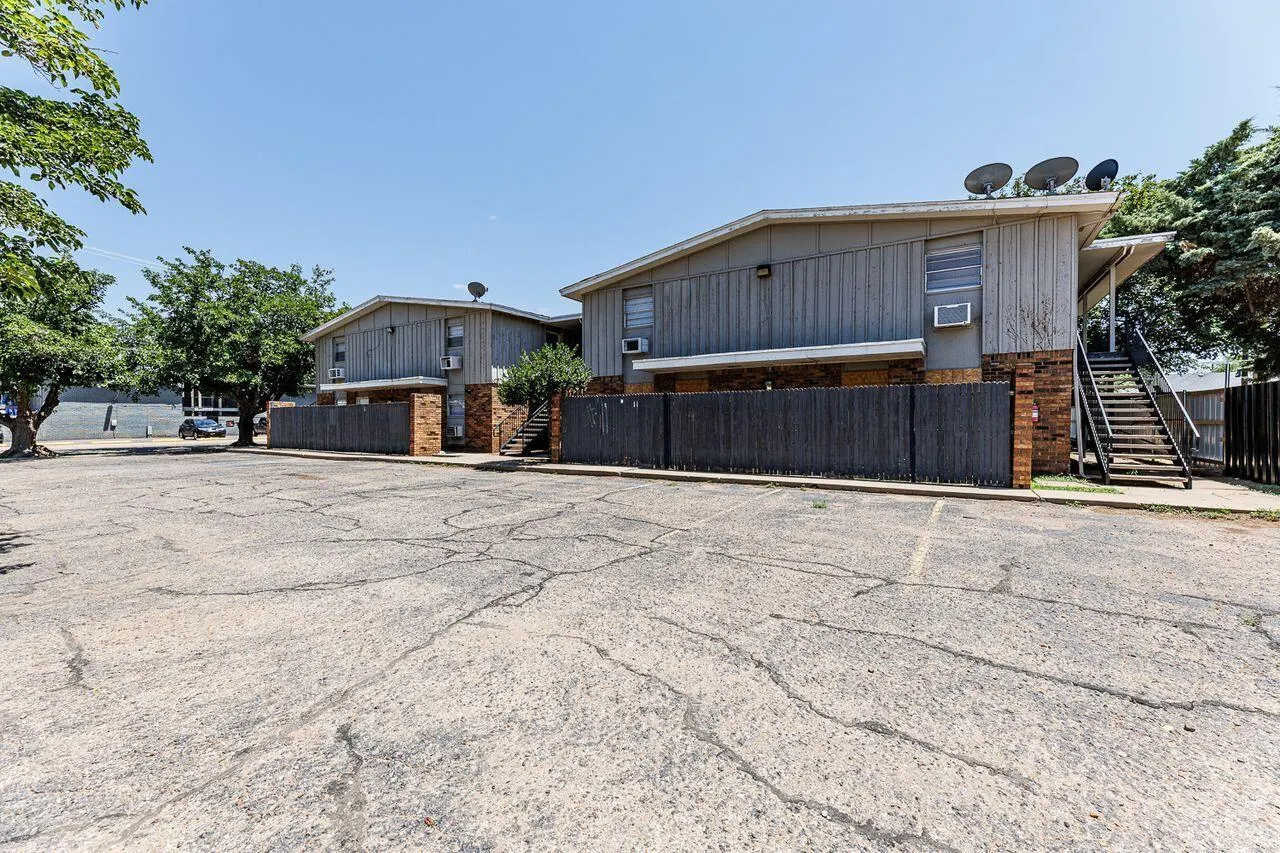 Photo 4 — 3201 35th Street 10, Lubbock, TX 79413
