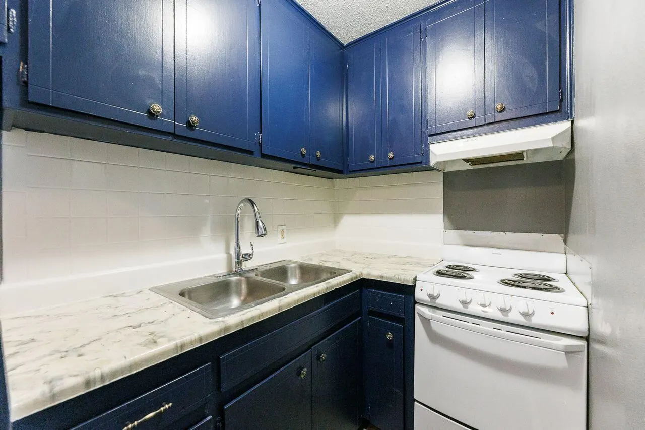 Photo 13 — 3201 35th Street 8, Lubbock, TX 79413