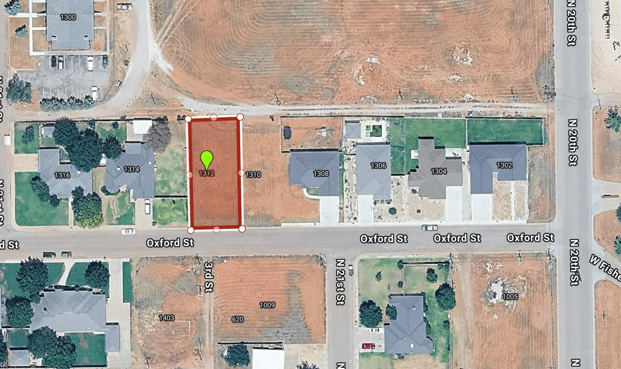 Photo 2 — 1312 Oxford Street, Slaton, TX 79364