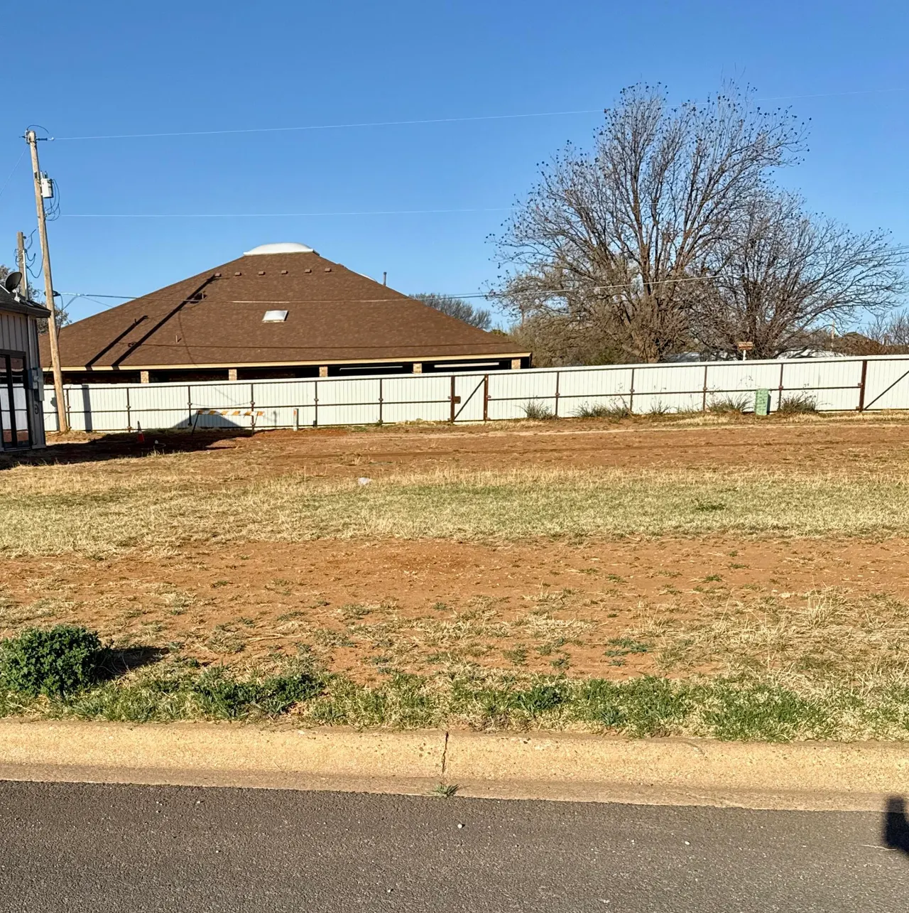 Front exterior — 1302 Peoria Street, Slaton, TX 79364