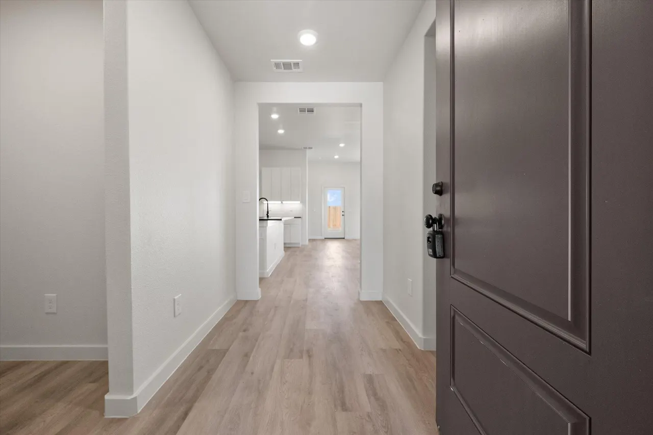Photo 5 — 2403 Helena Avenue, Lubbock, TX 79407