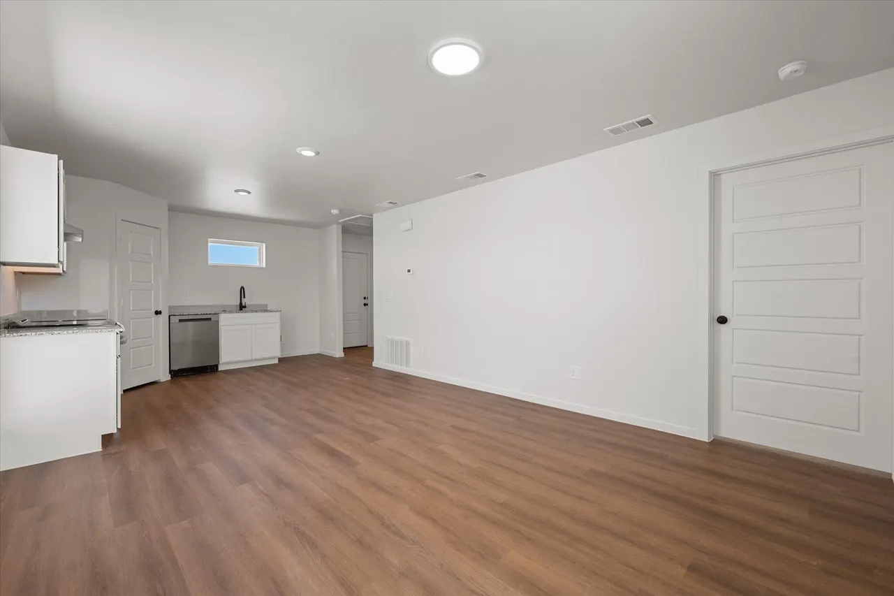 Photo 5 — 5514 Smith Street, Lubbock, TX 79416