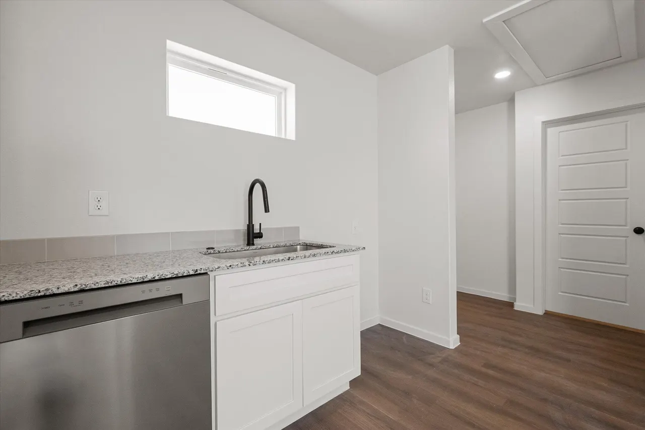 Photo 12 — 5514 Smith Street, Lubbock, TX 79416