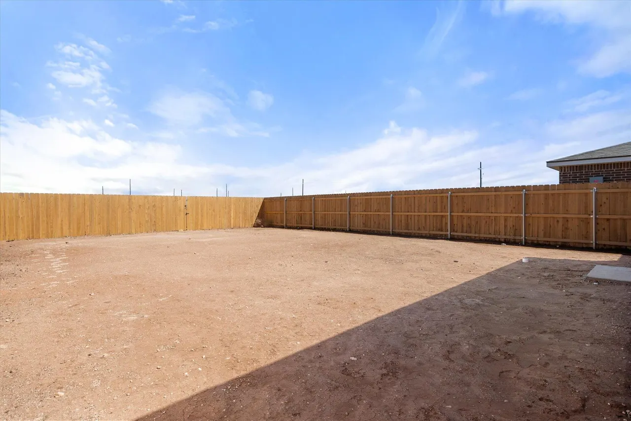 Photo 17 — 5514 Smith Street, Lubbock, TX 79416