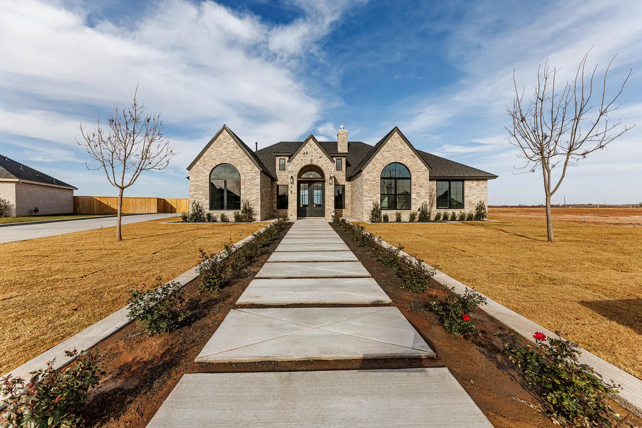 Photo 2 — 15005 Canton Avenue, Lubbock, TX 79423