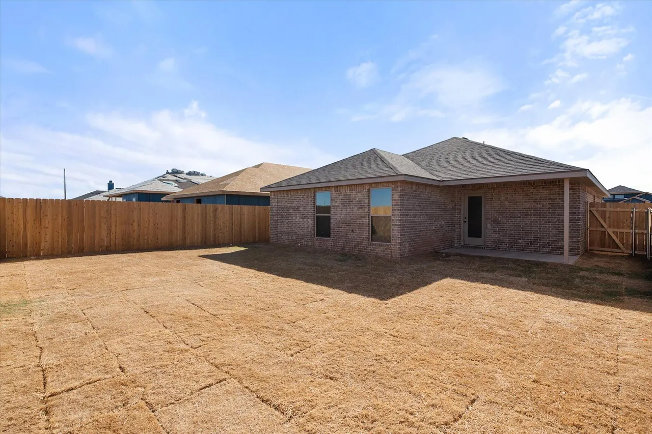 Photo 24 — 2405 Helena Avenue, Lubbock, TX 79407