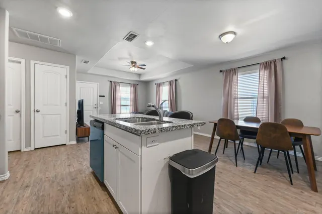 Photo 6 — 2116 24th Street, Lubbock, TX 79411