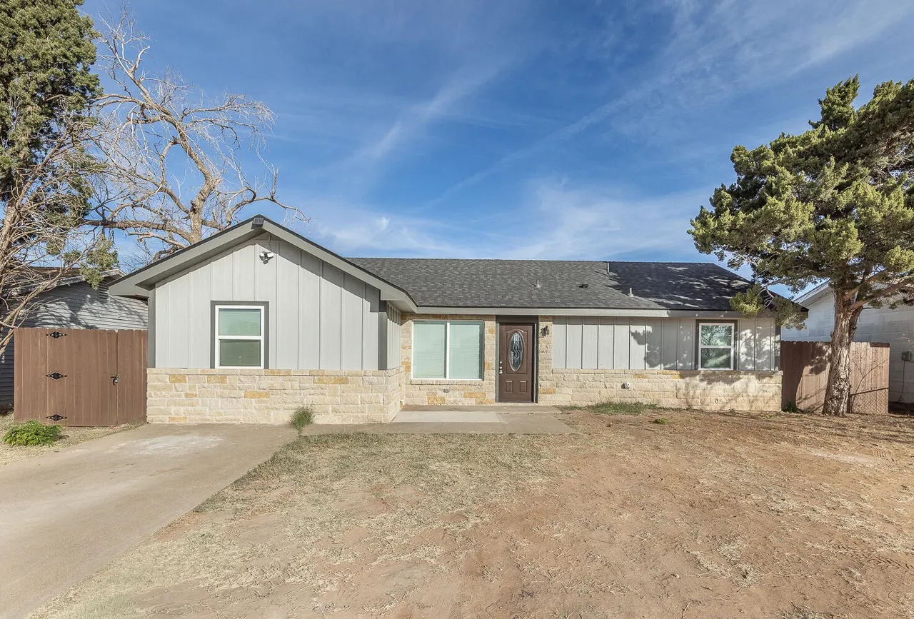 Front exterior — 2627 Parkway Drive, Lubbock, TX 79403