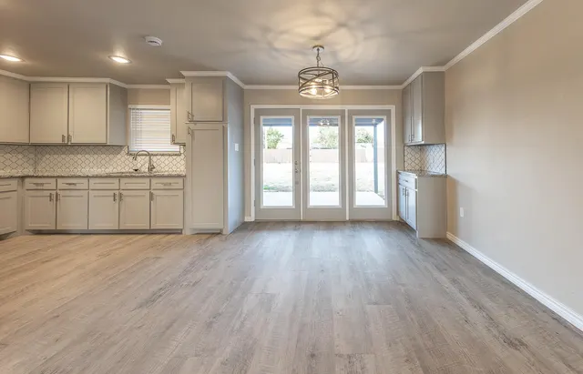 Photo 5 — 2627 Parkway Drive, Lubbock, TX 79403