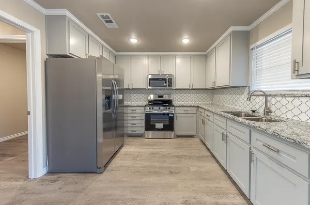 Photo 7 — 2627 Parkway Drive, Lubbock, TX 79403