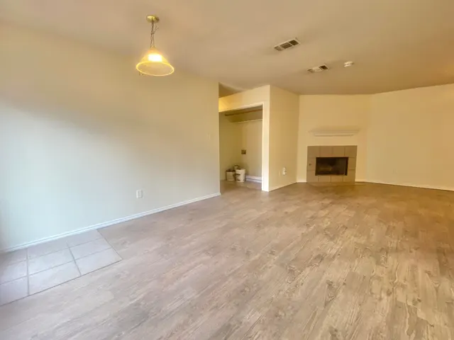 Photo 3 — 6320 7th Street, Lubbock, TX 79416