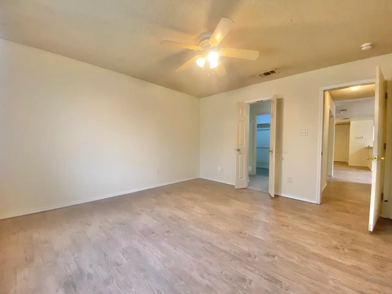 Photo 10 — 6320 7th Street, Lubbock, TX 79416
