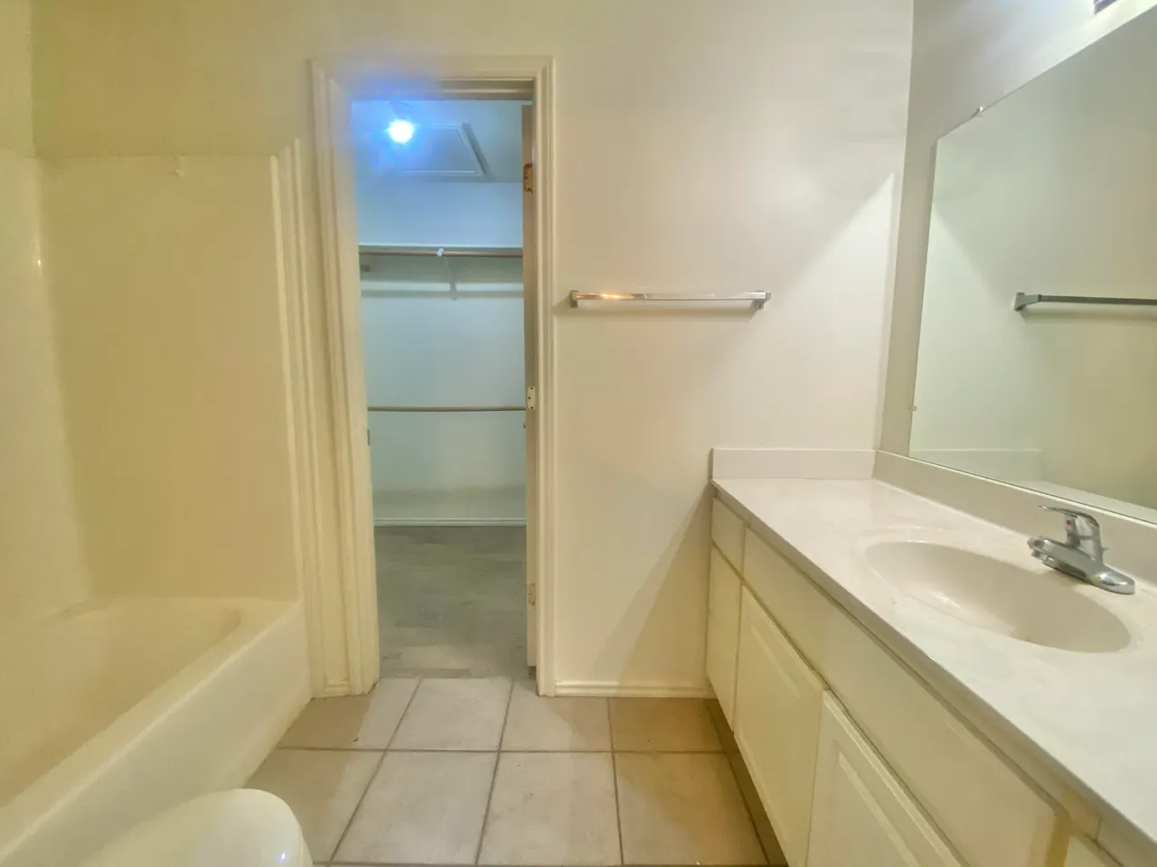 Photo 11 — 6320 7th Street, Lubbock, TX 79416