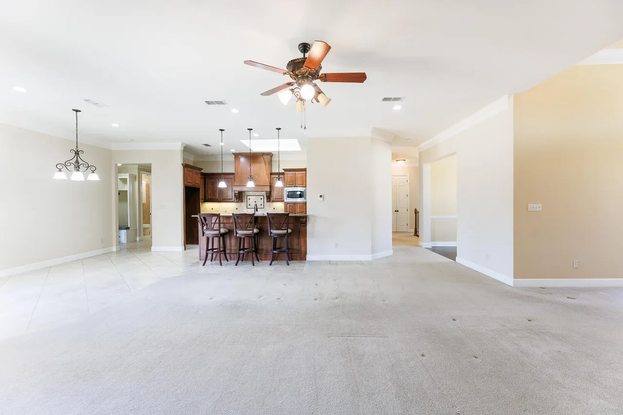 Photo 15 — 7707 La Salle Avenue, Lubbock, TX 79424