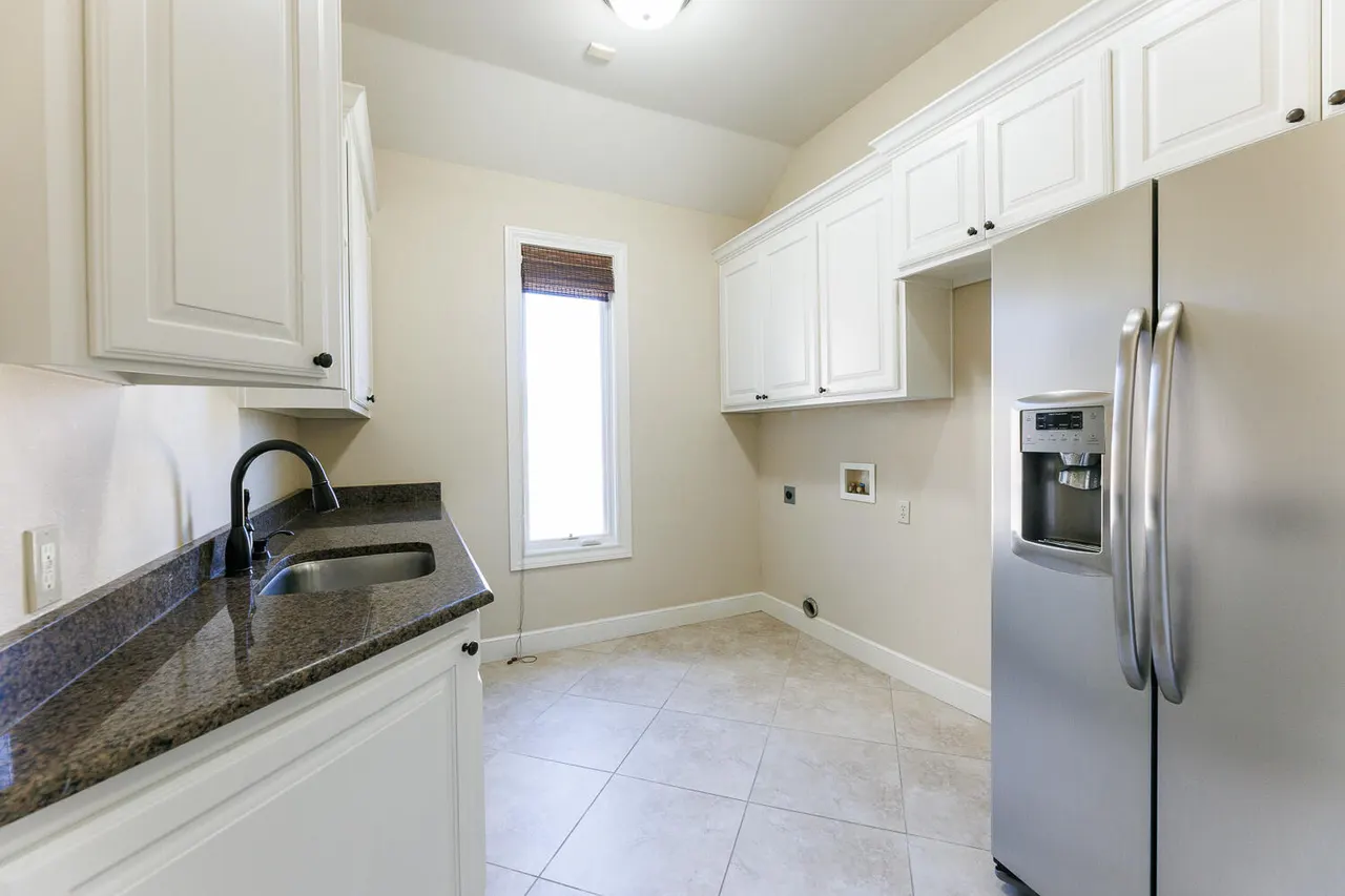 Photo 79 — 7707 La Salle Avenue, Lubbock, TX 79424