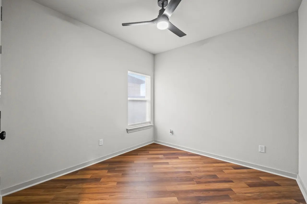 Photo 10 — 6905 13th Street, Lubbock, TX 79416